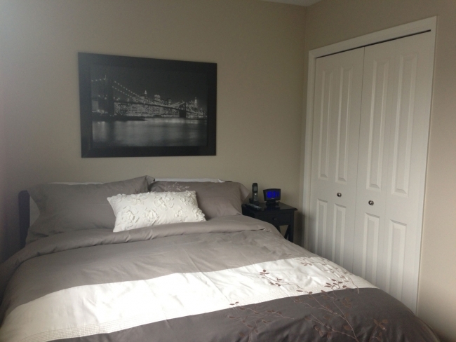 sitka suite bedroom with queen bed