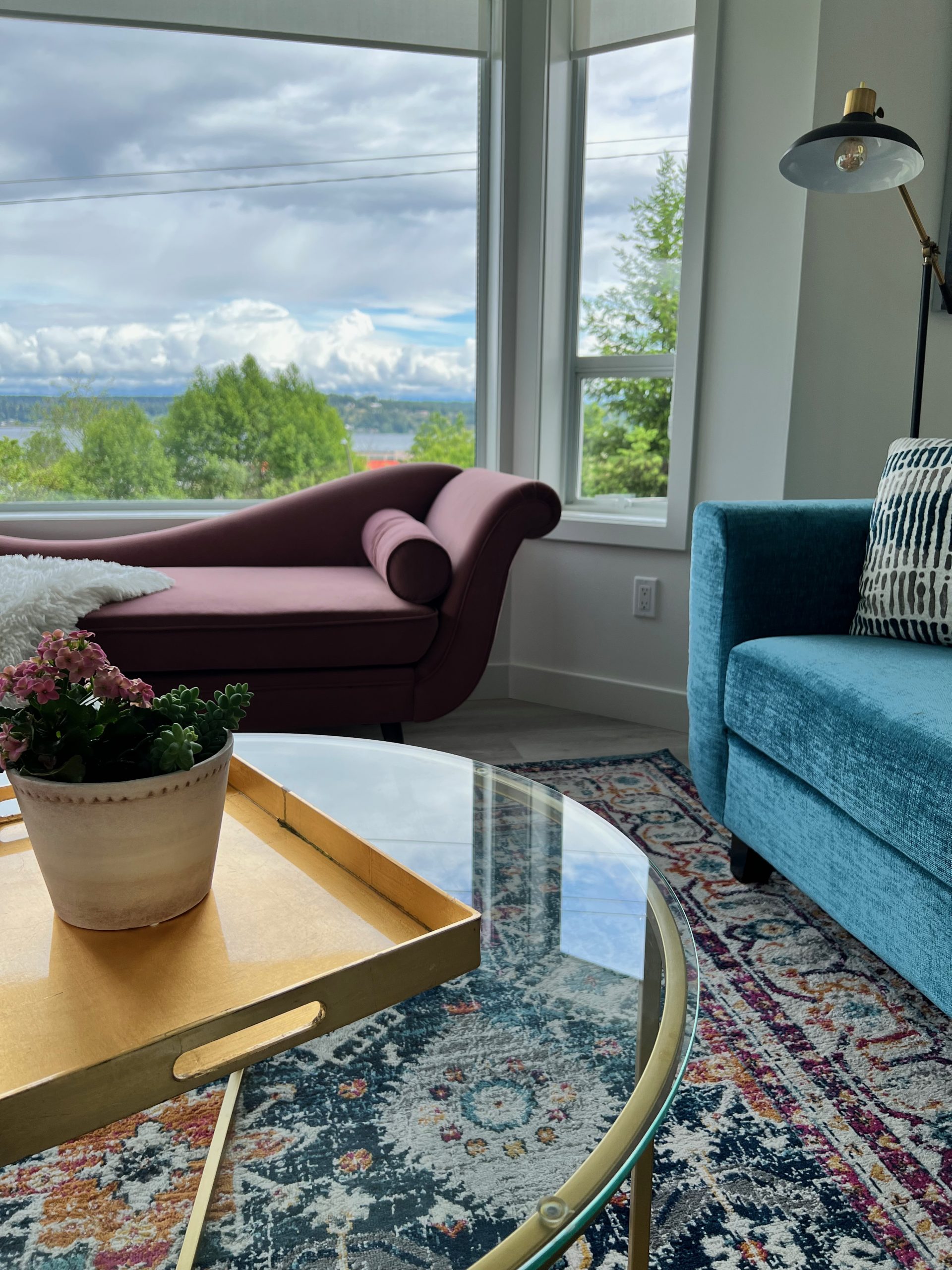 ridge house living room with mountain view